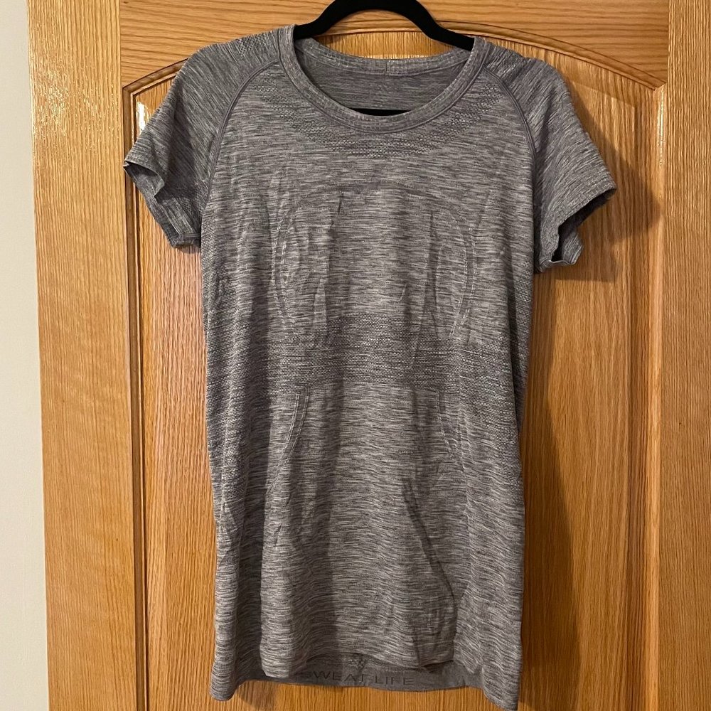 Lululemon Workout T-Shirt, Size 12
